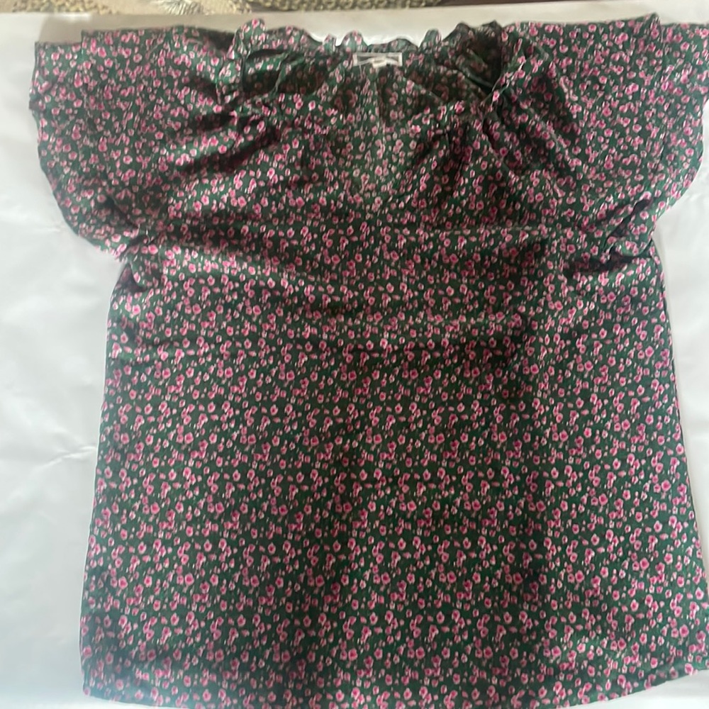 Pleione floral top